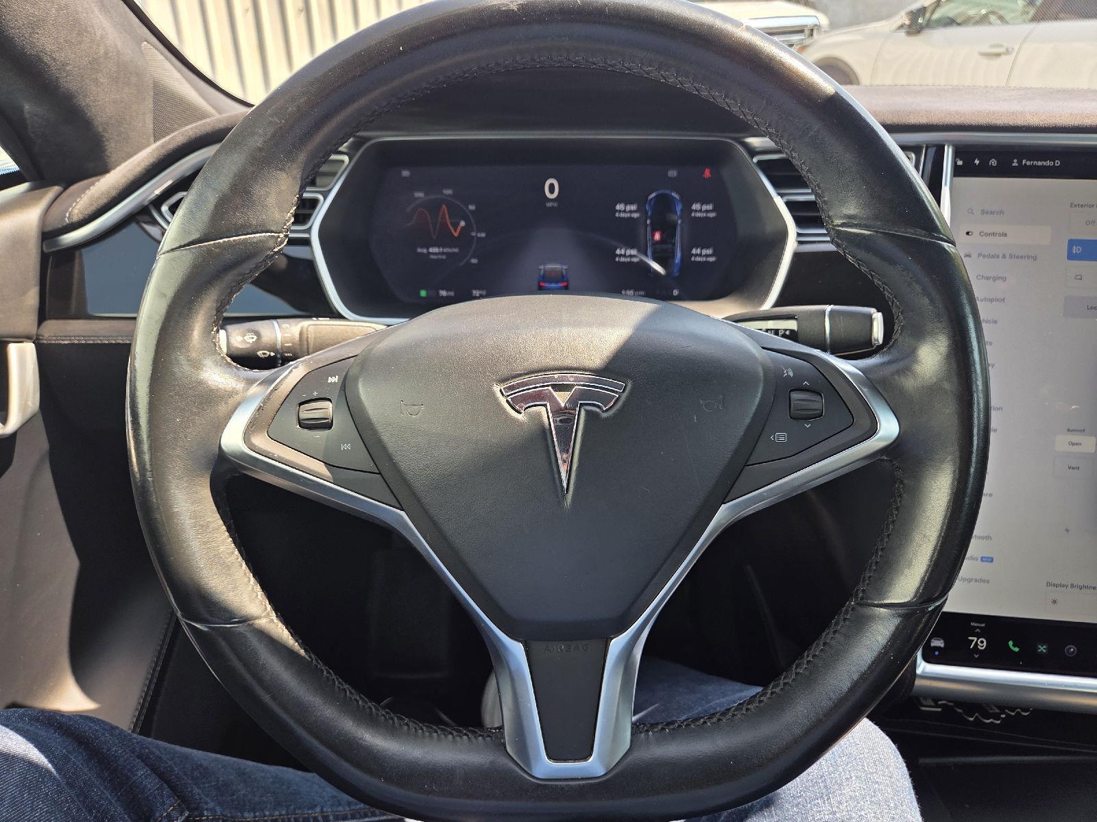 2016 Tesla Model S 70D photo 9