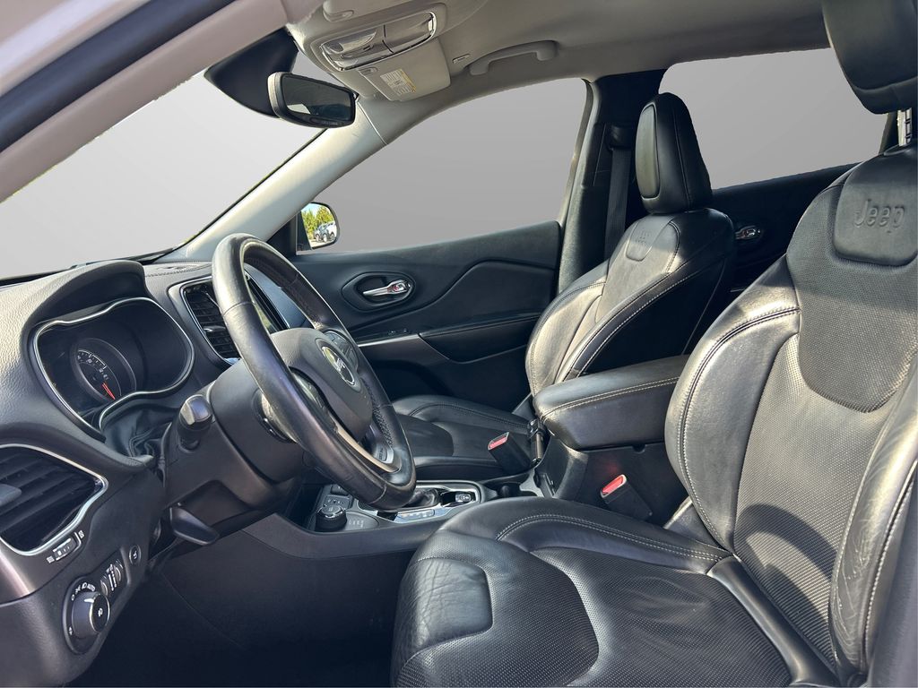2019 Jeep Cherokee Limited photo 9