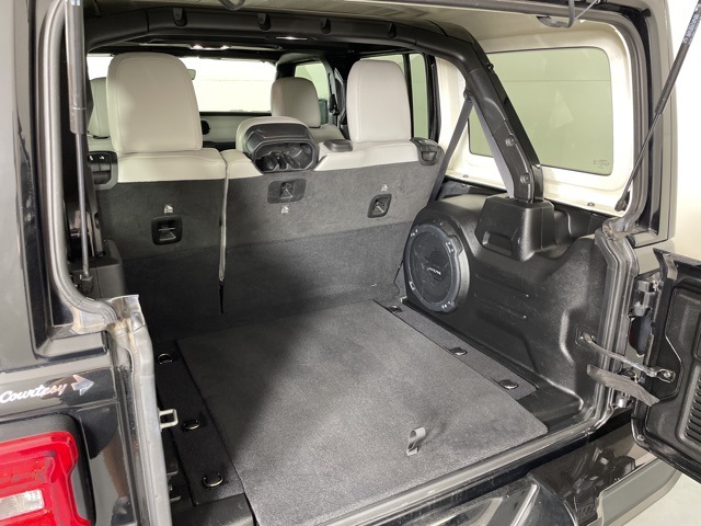 2022 Jeep Wrangler Unlimited Sahara High Altitude photo 38