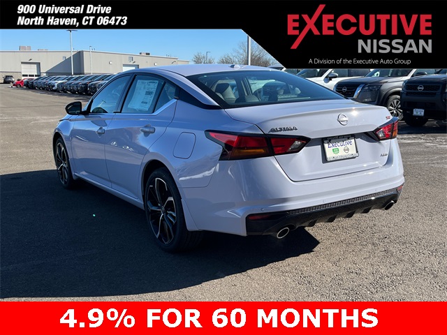 2025 Nissan Altima 2.5 SR photo 3