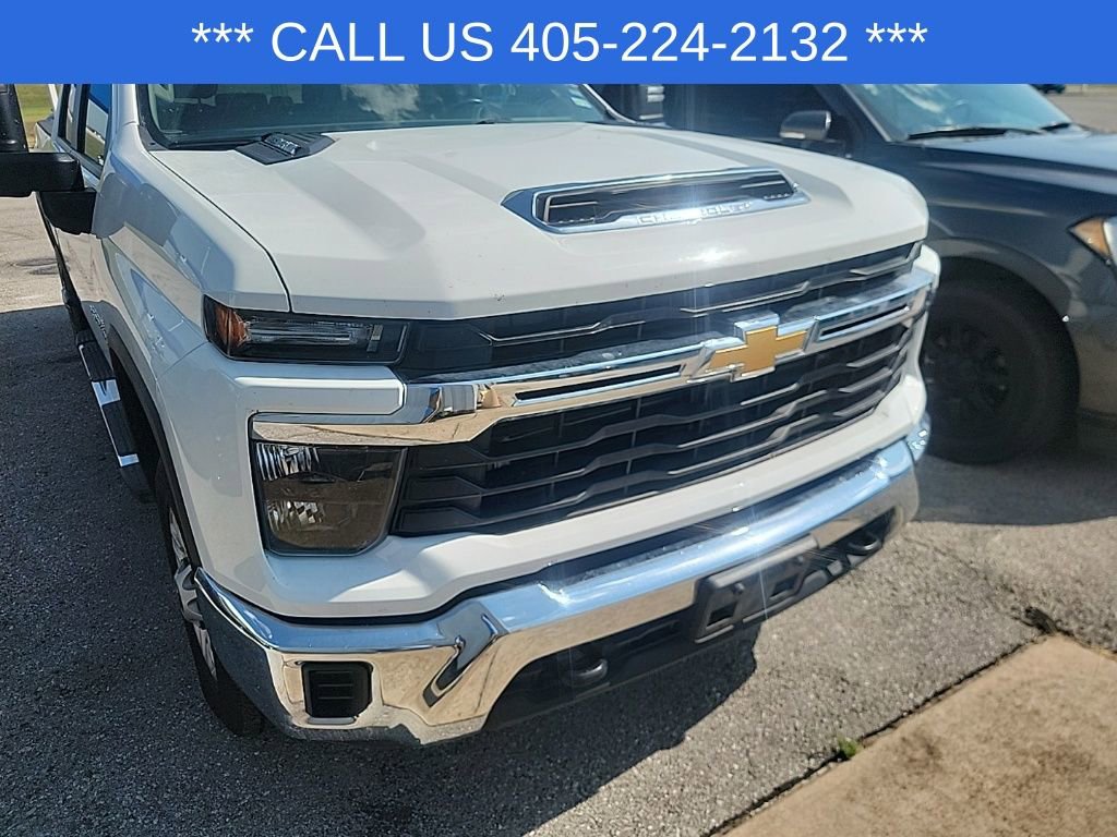 2024 Chevrolet Silverado 2500HD LT photo 38