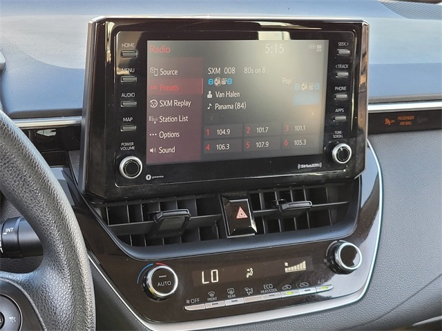 2022 Toyota Corolla LE photo 17