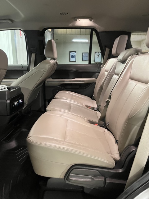 2021 Ford Expedition XLT photo 9
