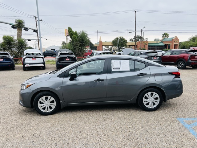 2024 Nissan Versa 1.6 S photo 3
