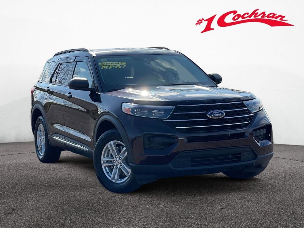 2023 Ford Explorer XLT's photo