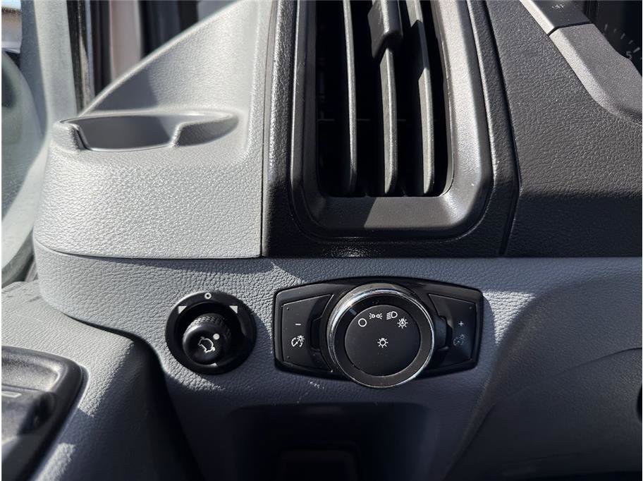 2018 Ford Transit Passenger XLT photo 38