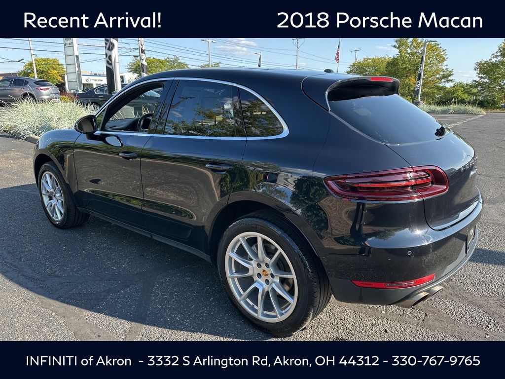 2018 Porsche Macan S photo 11