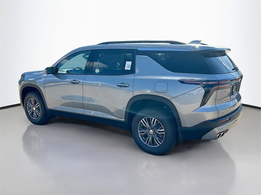 2026 Chevrolet Traverse photo 4