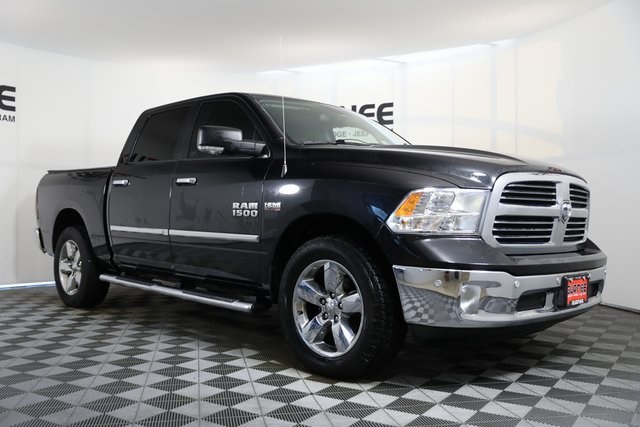 2016 Ram 1500 Big Horn photo 2