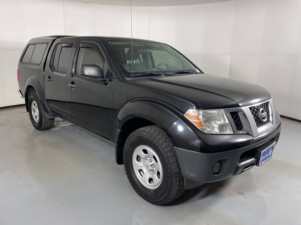 2015 Nissan Frontier S photo 2