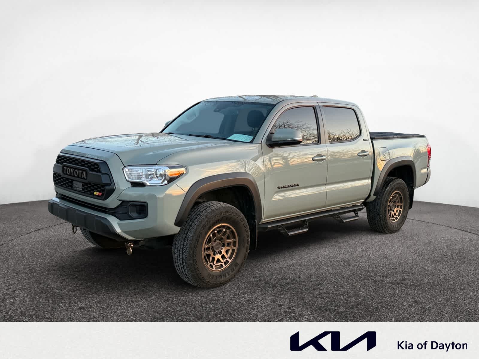 2023 Toyota Tacoma Trail's photo