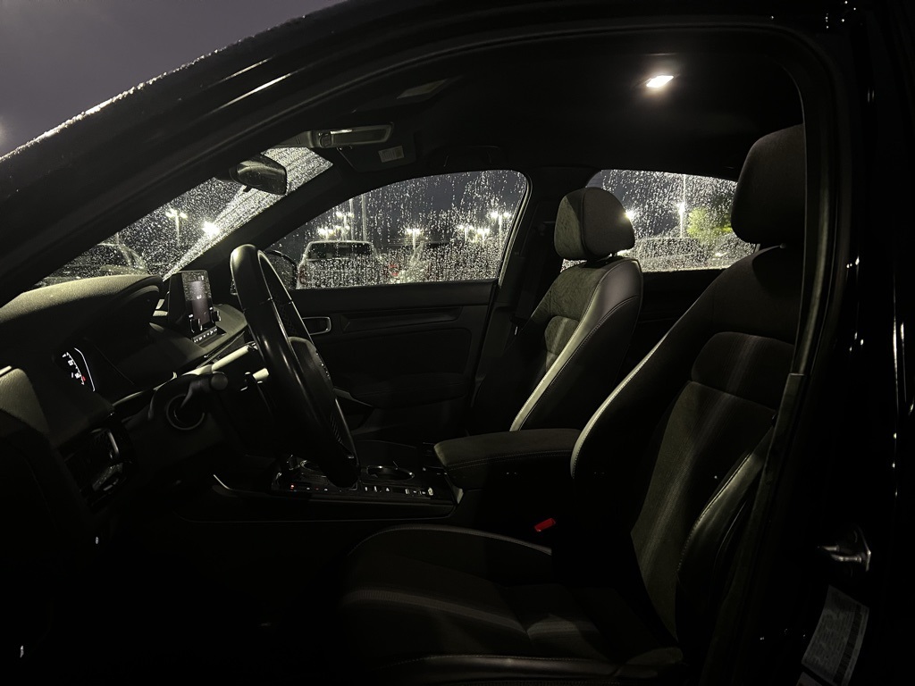 2023 Honda Civic Sport photo 2