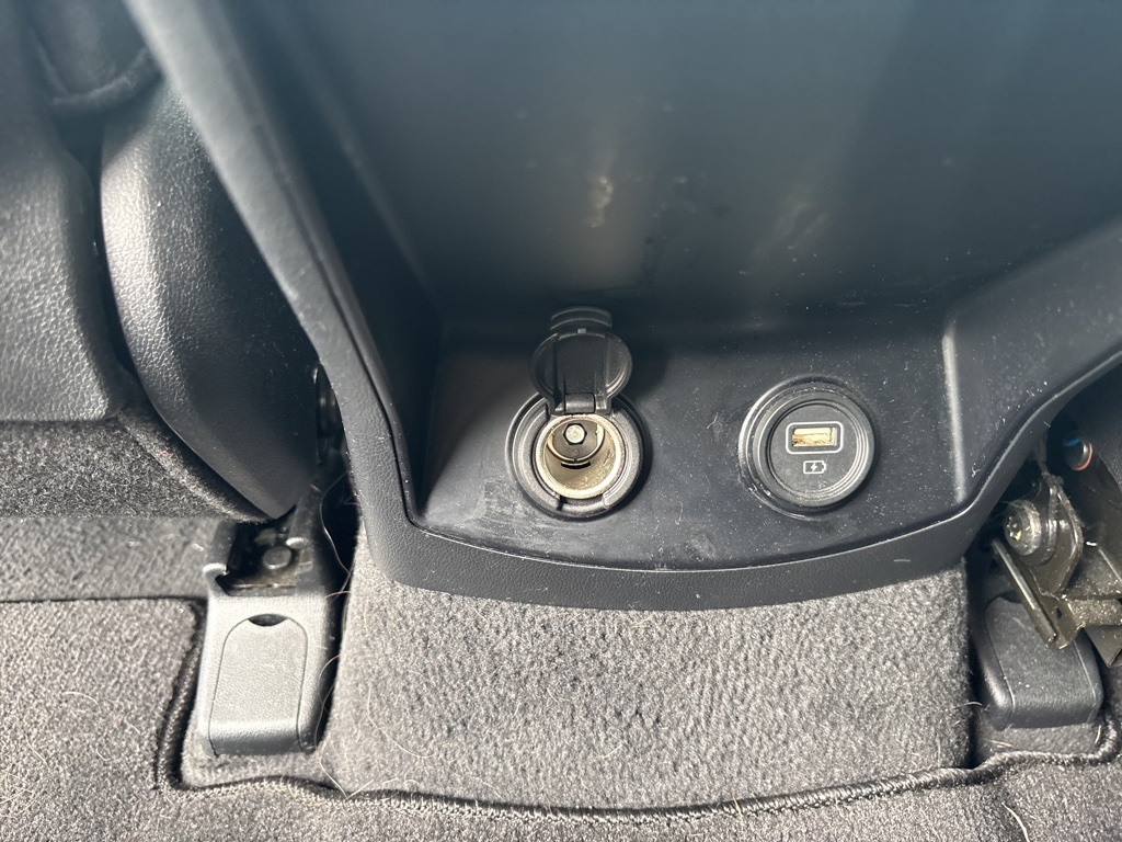 2023 Kia Sorento LX photo 30