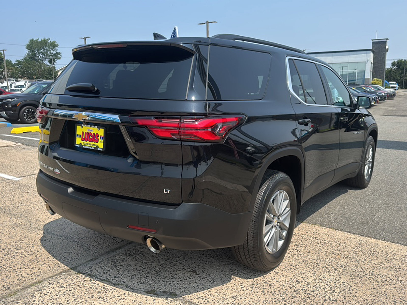 2023 Chevrolet Traverse Leather photo 3