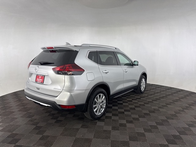 2018 Nissan Rogue SV photo 8