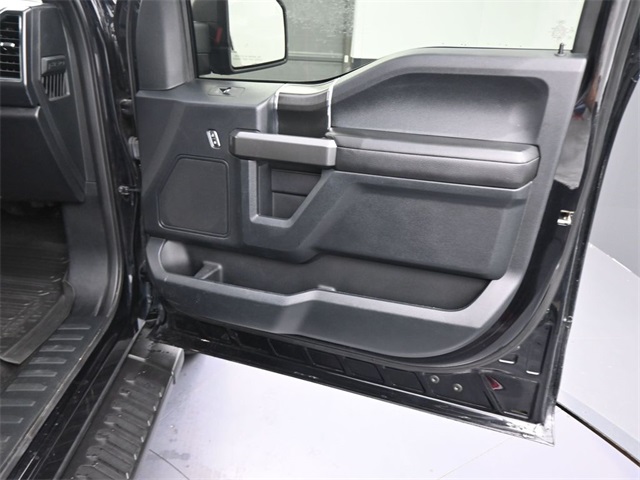 2019 Ford F-150 XLT photo 9