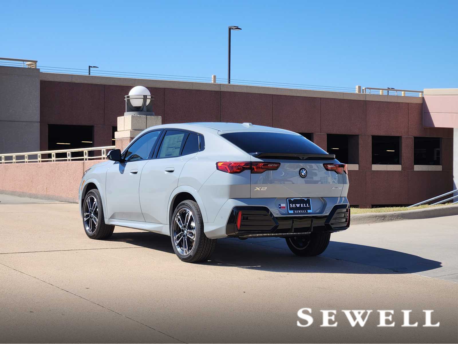 2026 Bmw X2 xDrive28i photo 2