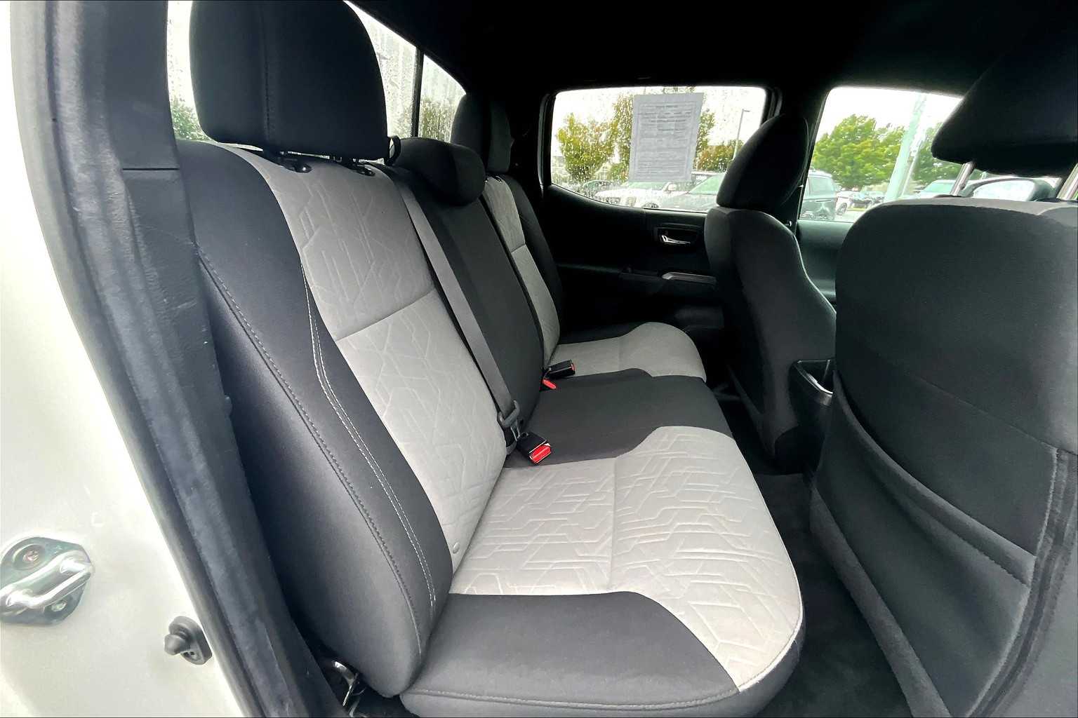 2023 Toyota Tacoma TRD 4x4 photo 17