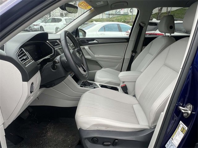 2022 Volkswagen Tiguan SE photo 8