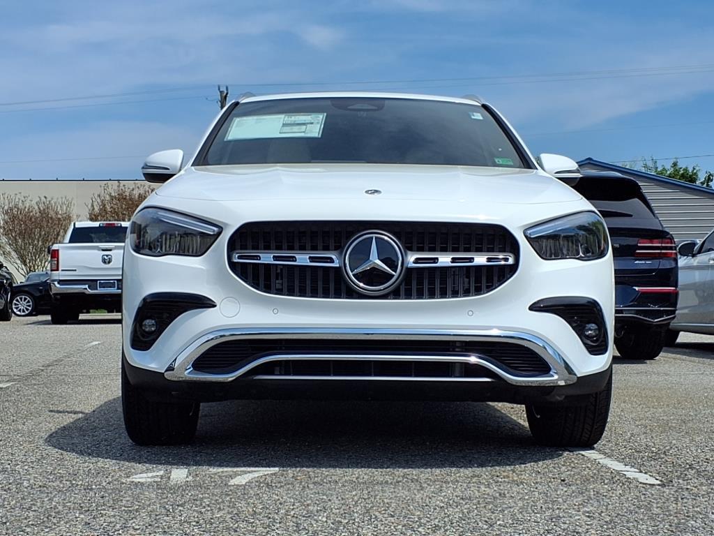 2025 Mercedes Benz GLA 250 photo 3