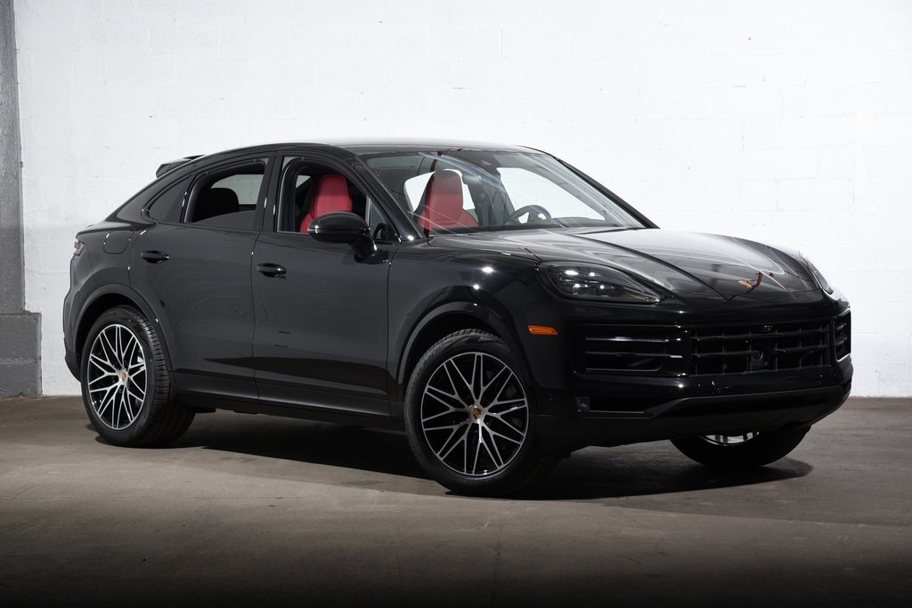 2025 Porsche Cayenne photo 9