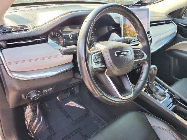 2022 Jeep Compass Limited photo 8