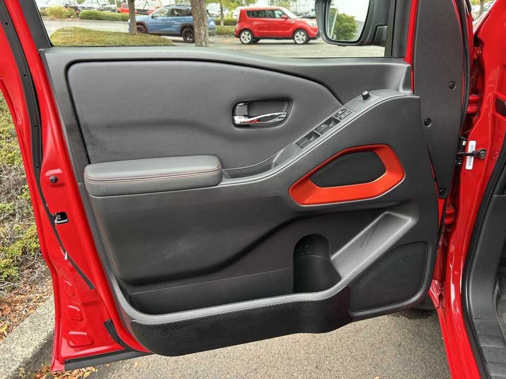 2022 Nissan Frontier PRO-4X photo 10