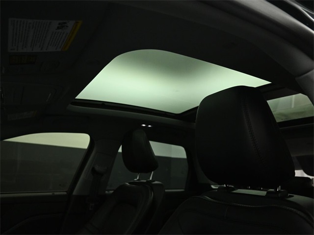 2021 LINCOLN CORSAIR - Image 21