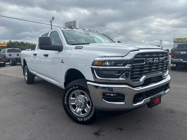 2025 Ram 2500 Tradesman photo 2