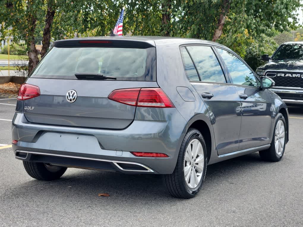 2021 Volkswagen Golf TSI photo 3