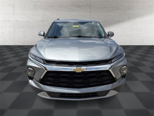2023 Chevrolet Blazer 2LT photo 2