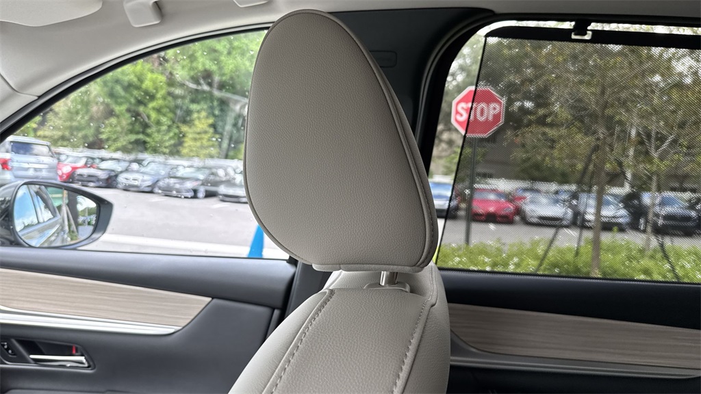 2025 Mazda CX-70 Plug-in Hybrid Premium photo 16