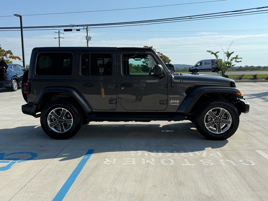 2020 Jeep Wrangler Unlimited Sahara photo 2