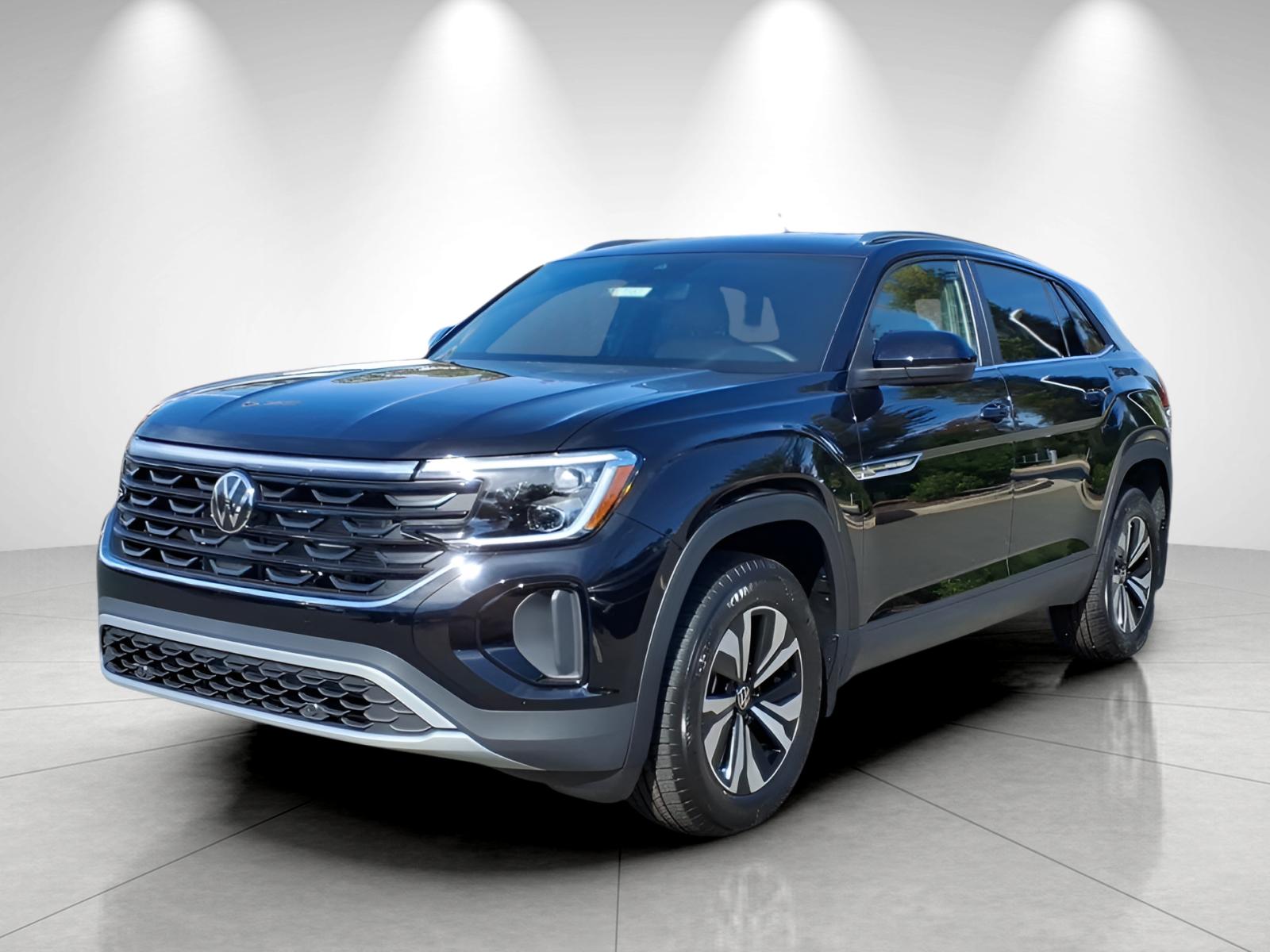 2026 Volkswagen Atlas Cross Sport SE's photo