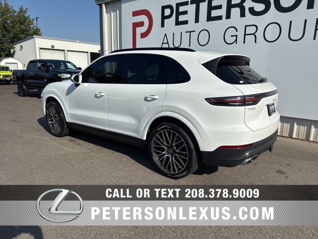 2019 Porsche Cayenne Base photo 6