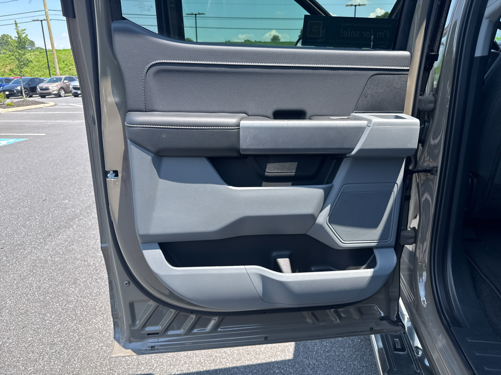 2025 Ford F-150 XLT photo 36