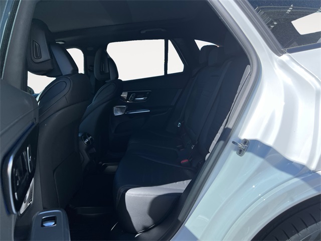 2025 Mercedes Benz GLC 350e 4MATIC photo 13