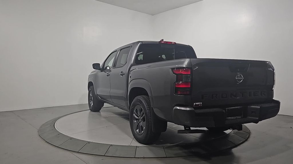 2026 Nissan Frontier SV photo 3