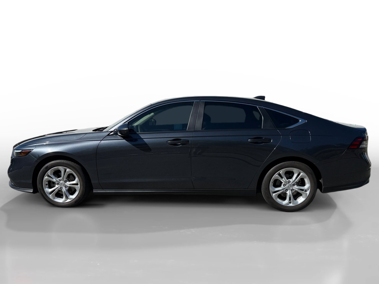 2023 Honda Accord LX photo 2