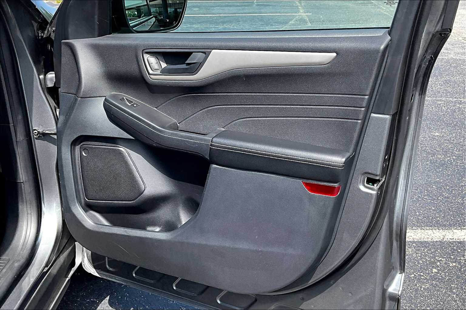 2022 Ford Escape SE photo 22