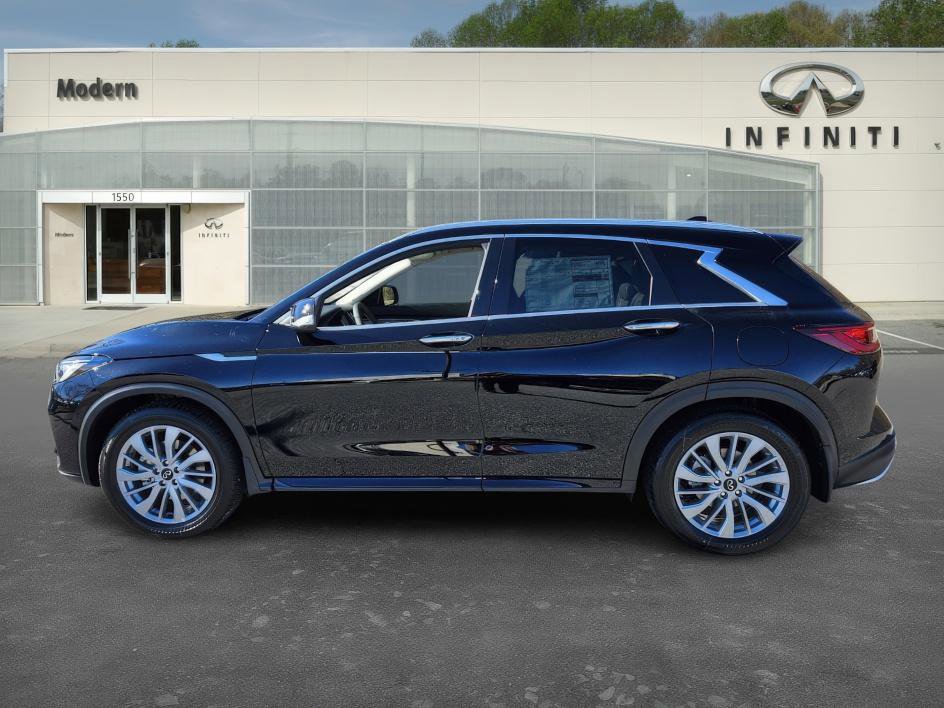 2025 Infiniti QX50 Luxe AWD photo 3