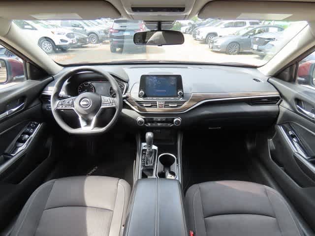 2023 Nissan Altima 2.5 SV photo 17