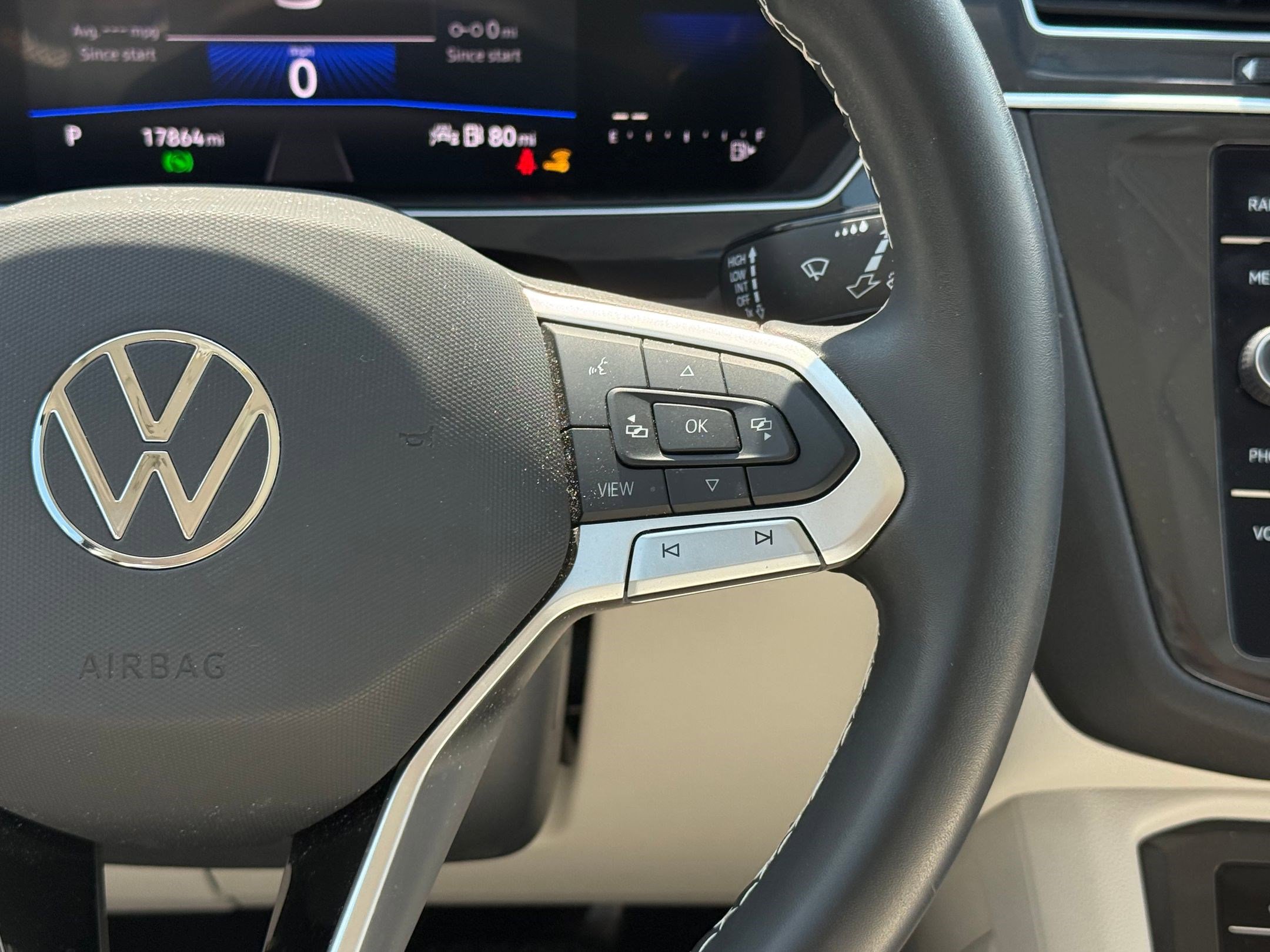 2024 Volkswagen Tiguan SE Wolfsburg Edition photo 23