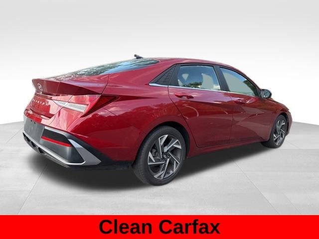 2024 Hyundai Elantra SEL Convenience photo 3