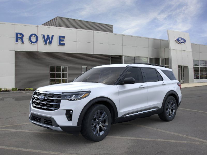 2025 Ford Explorer photo 3