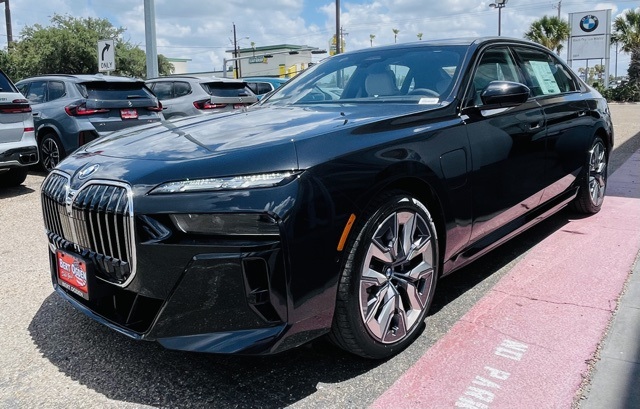 2025 Bmw 750e 750e xDrive photo 9