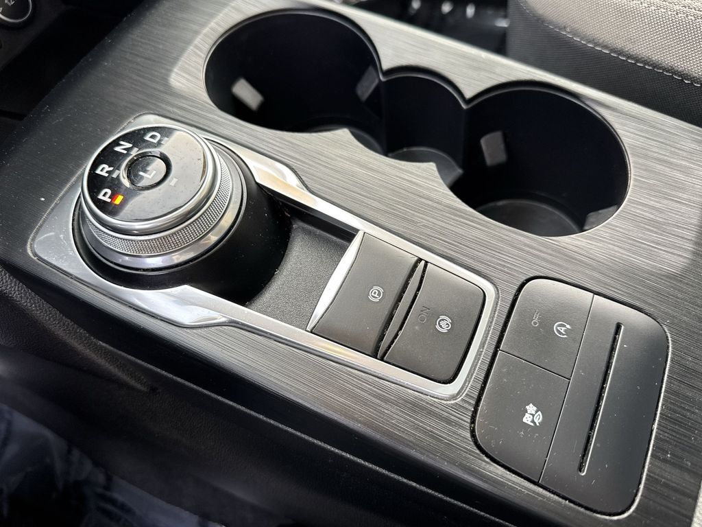 2021 Ford Escape SE photo 22