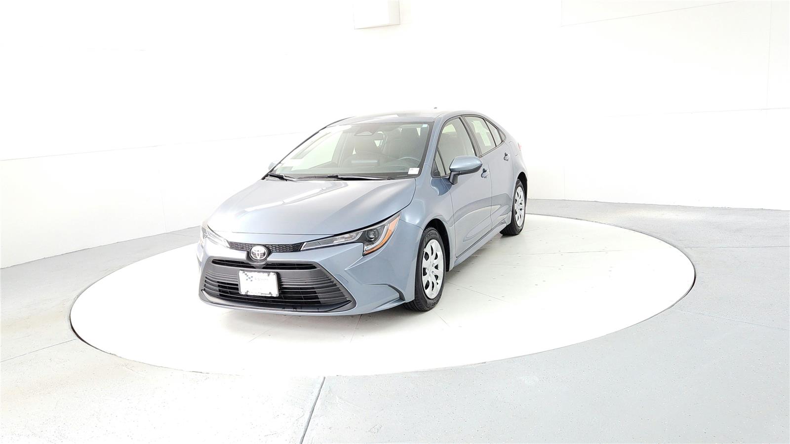 Used 2024 Toyota Corolla LE with VIN JTDB4MEE0R3020740 for sale in Kansas City