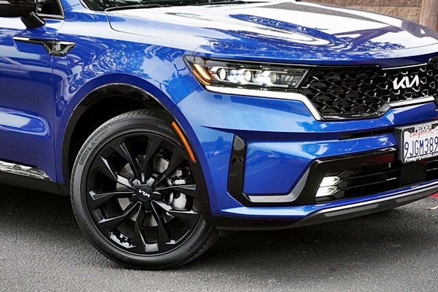 2023 Kia Sorento SX photo 3