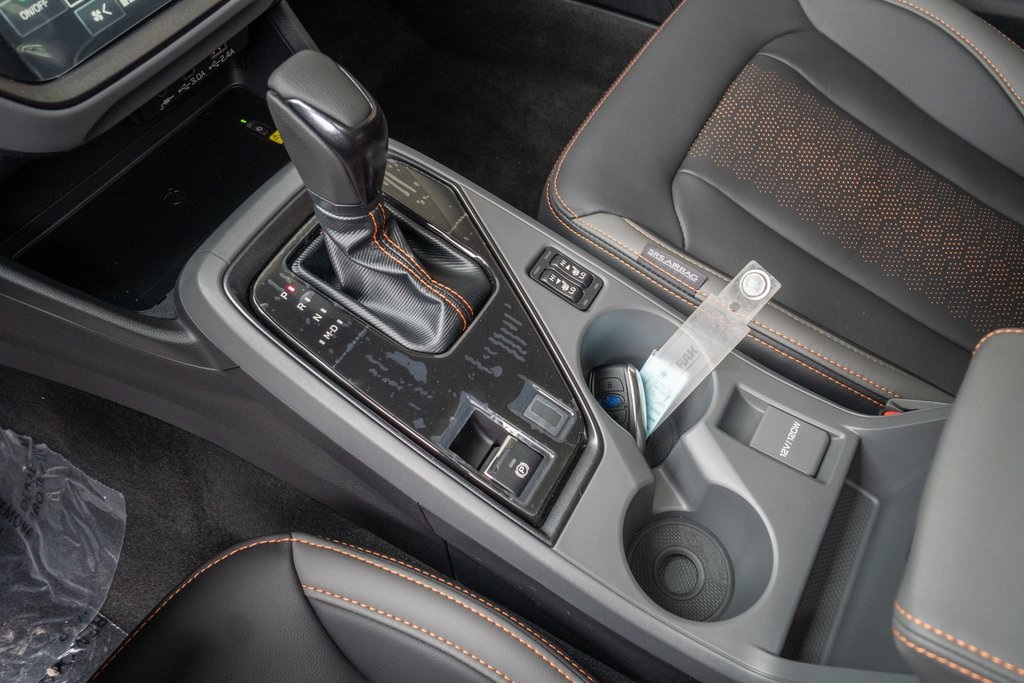 2025 Subaru Crosstrek Limited photo 9